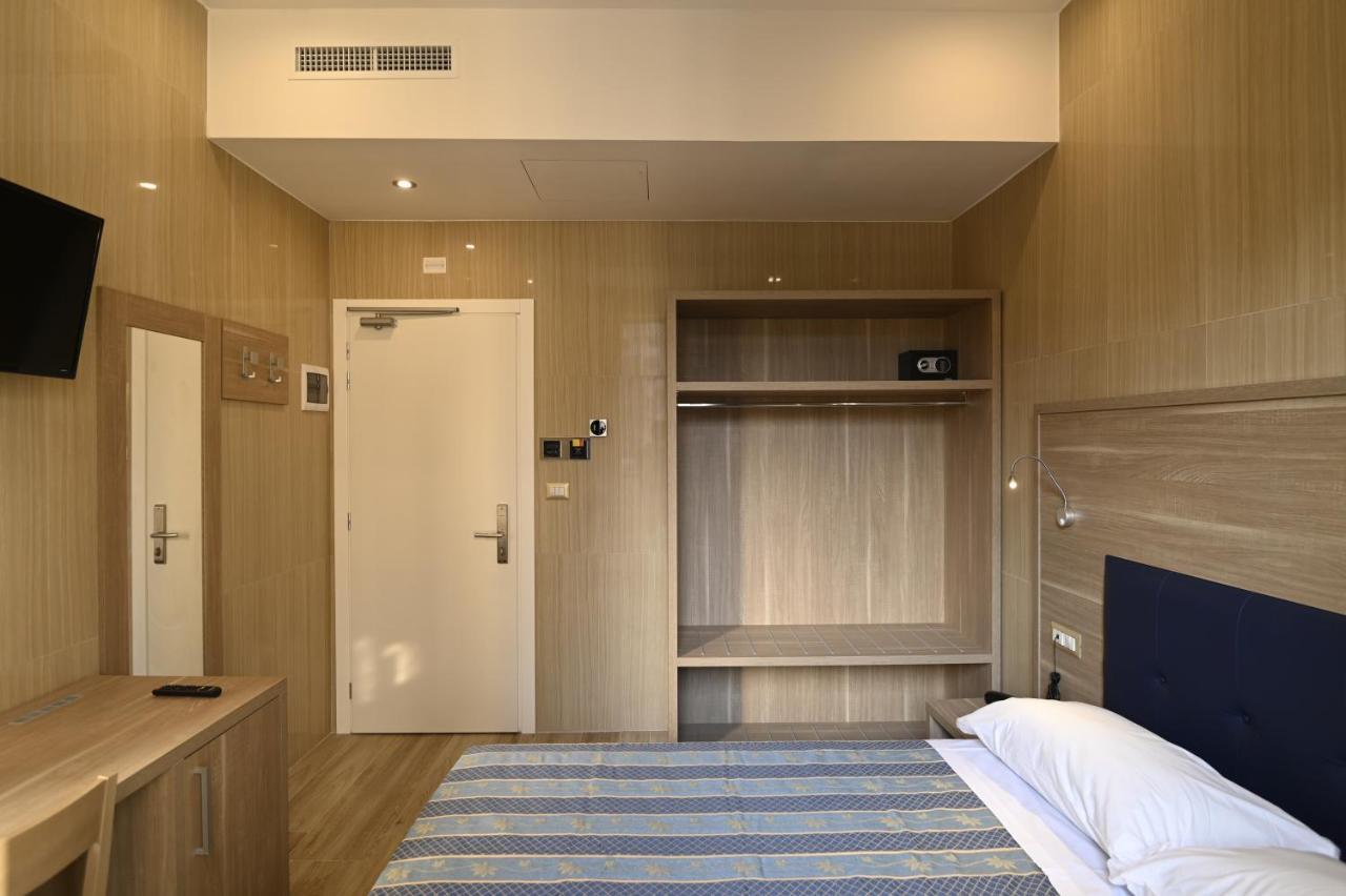 Hotel Midway Mediolan Zewnętrze zdjęcie