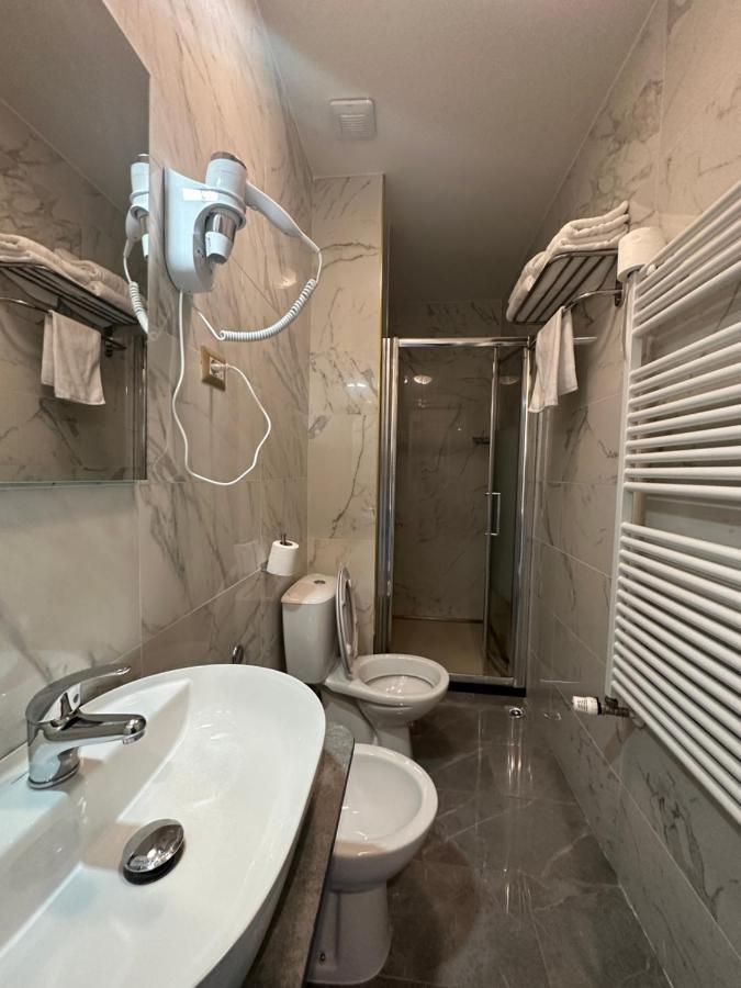 Hotel Midway Mediolan Zewnętrze zdjęcie