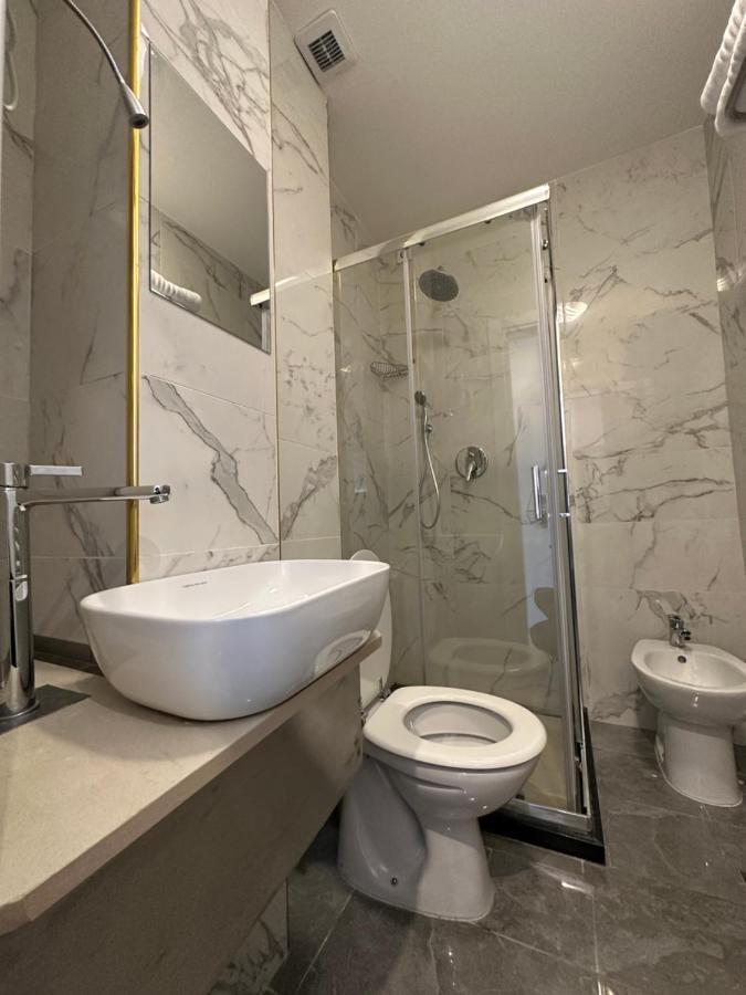 Hotel Midway Mediolan Zewnętrze zdjęcie